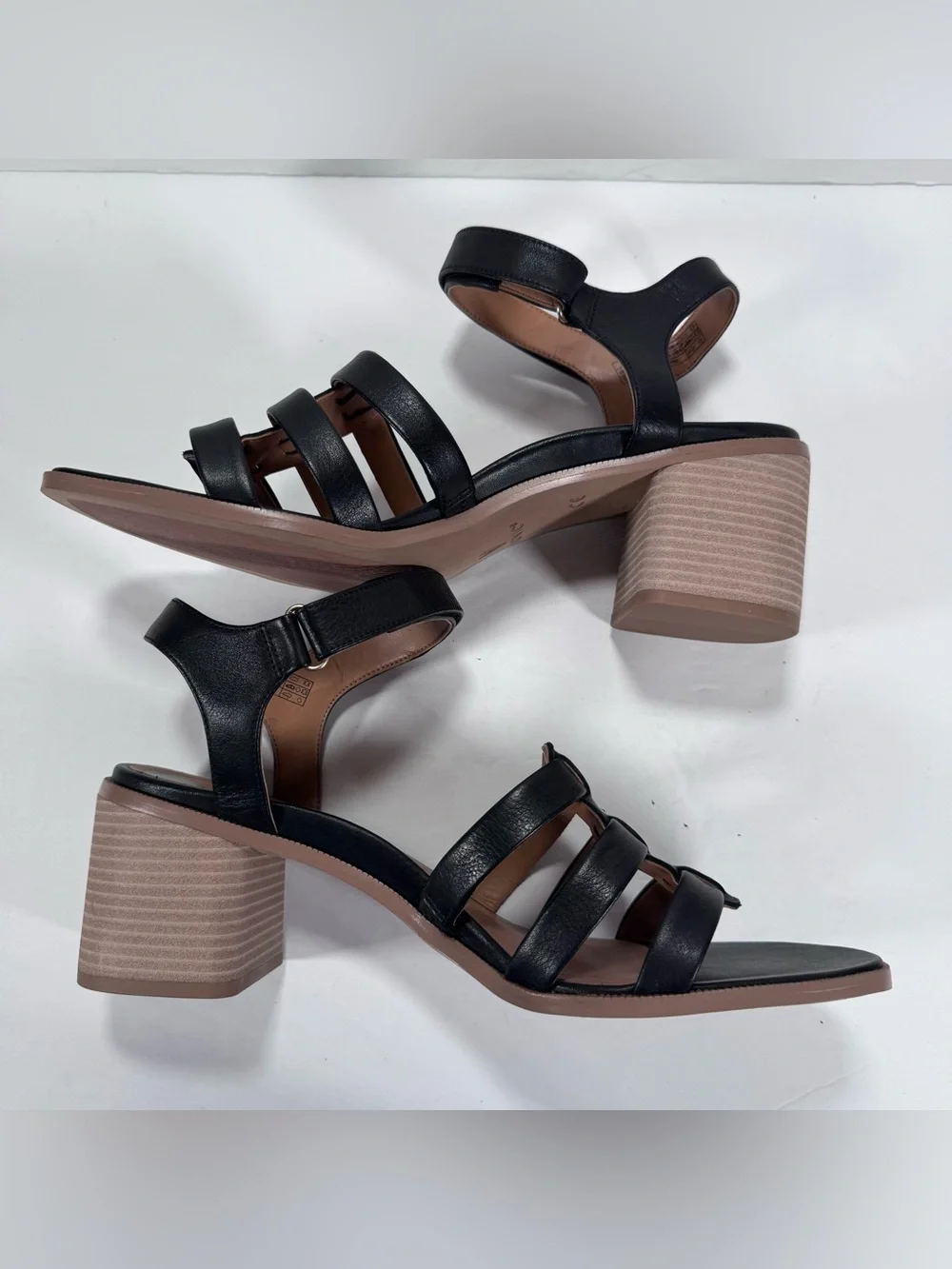 Vionic Maisy Black Strappy Chunky Heel Comfort Shoe Sandals Women Size 12